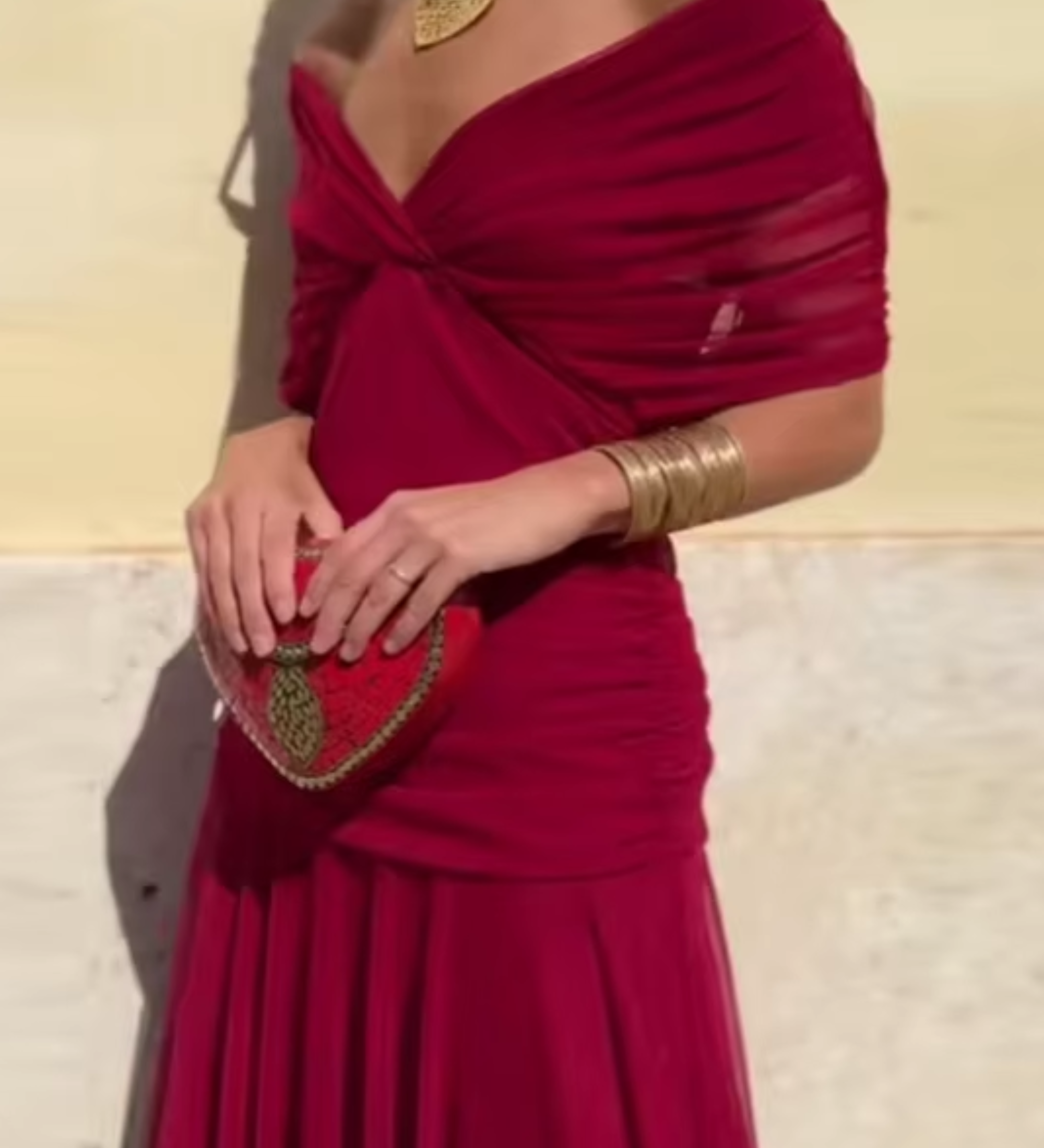 Louise | Elegantne Maxi Pidu Kleidiga V-kaelusega