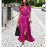 Julia - elegantna haljina sa V-izrezom i modelujućim krojem