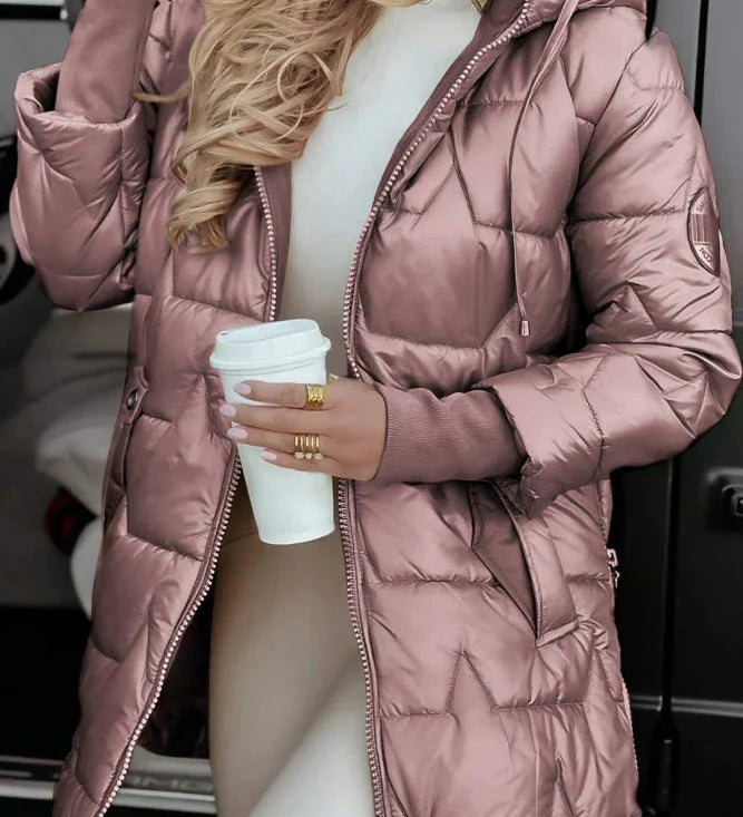Renata™ | Osnovna jakna koja definiše zimsku eleganciju.